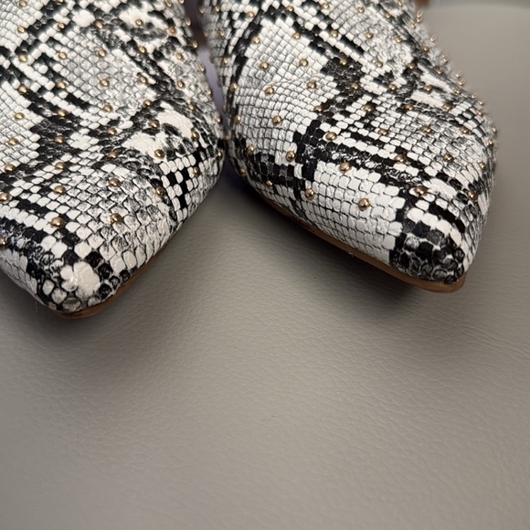 Cape Robbin Black and White Snakeskin Mules With Gold Stud Detail - Picture 3 of 6
